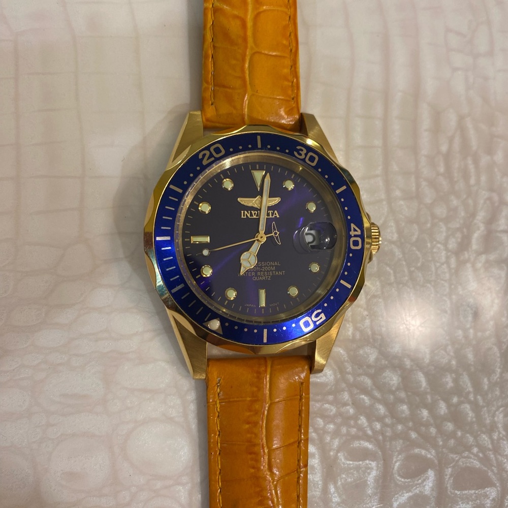 Invicta 38mm watch - Picture 10 of 11